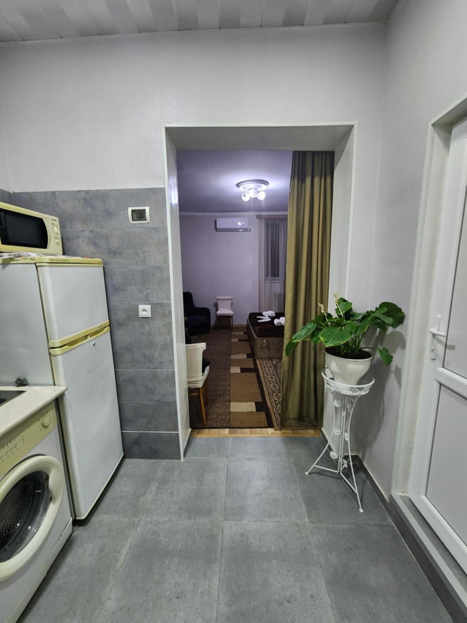 Nonaapartanent Tbilisi Luaran gambar
