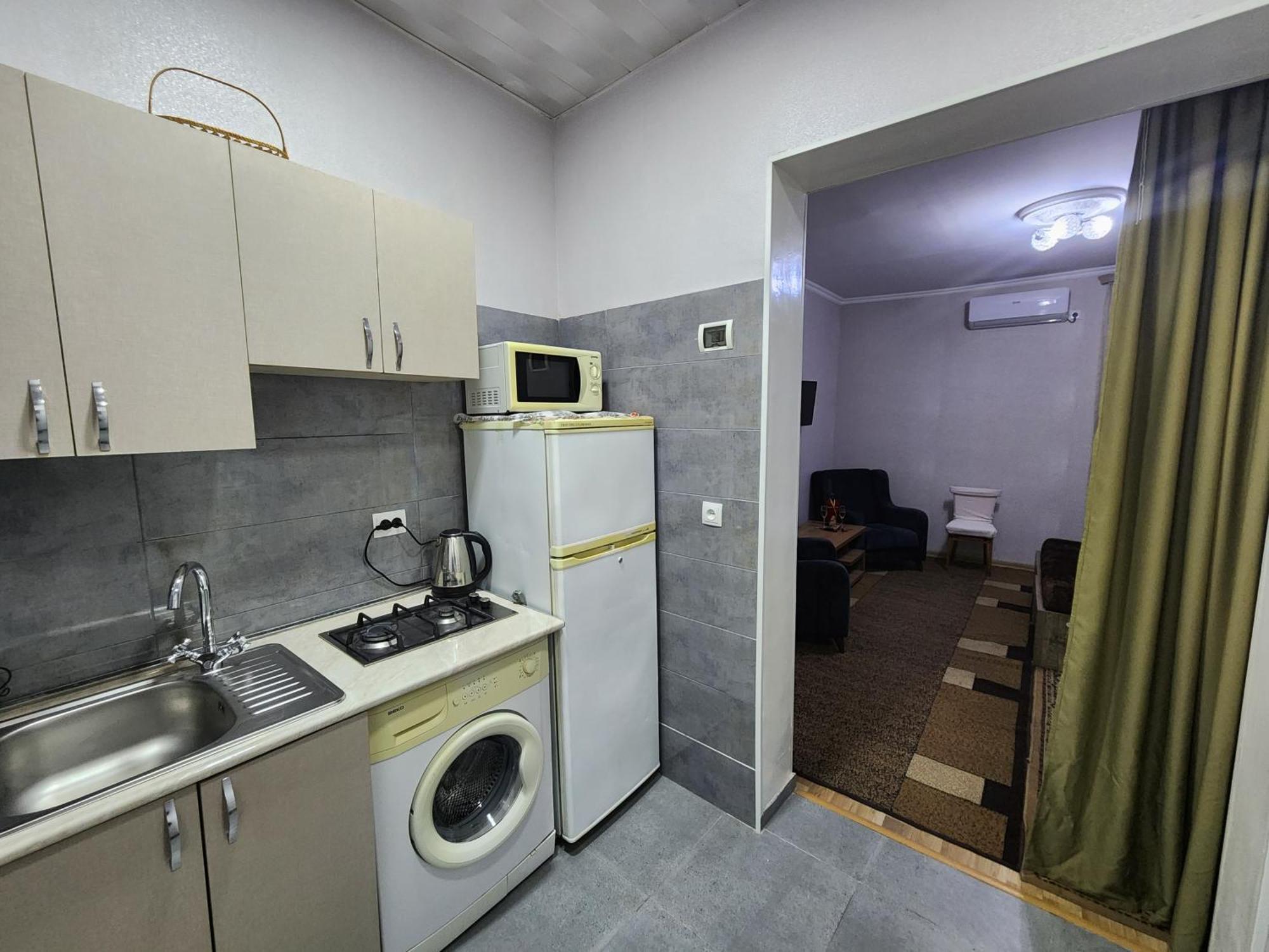 Nonaapartanent Tbilisi Luaran gambar